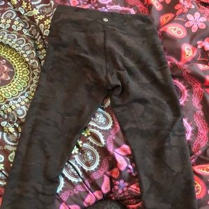 Black camo lulu wunder under 4